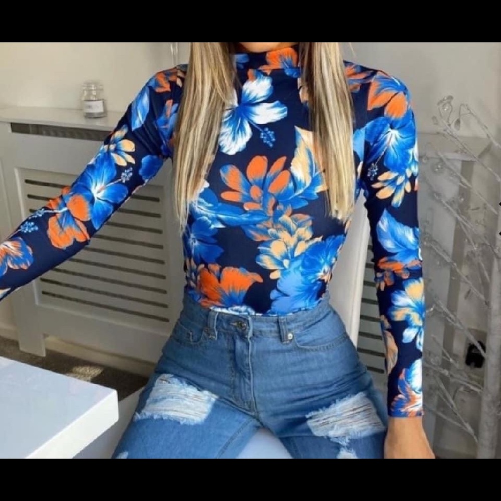 Turtle neck Floral bodysuit
